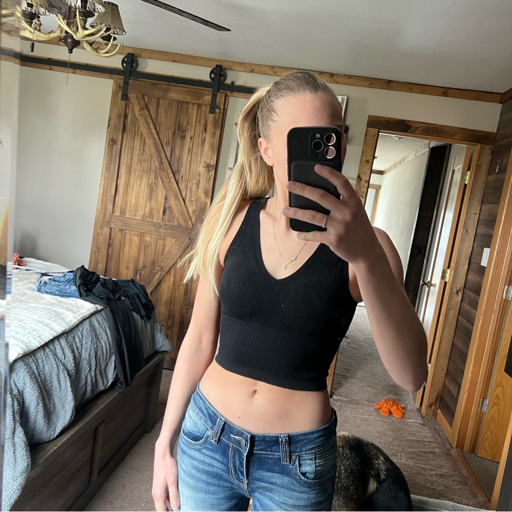 Black Ribbed Crop Top